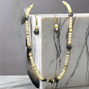 Elegant Pearl and Black Bead Jewelry Set